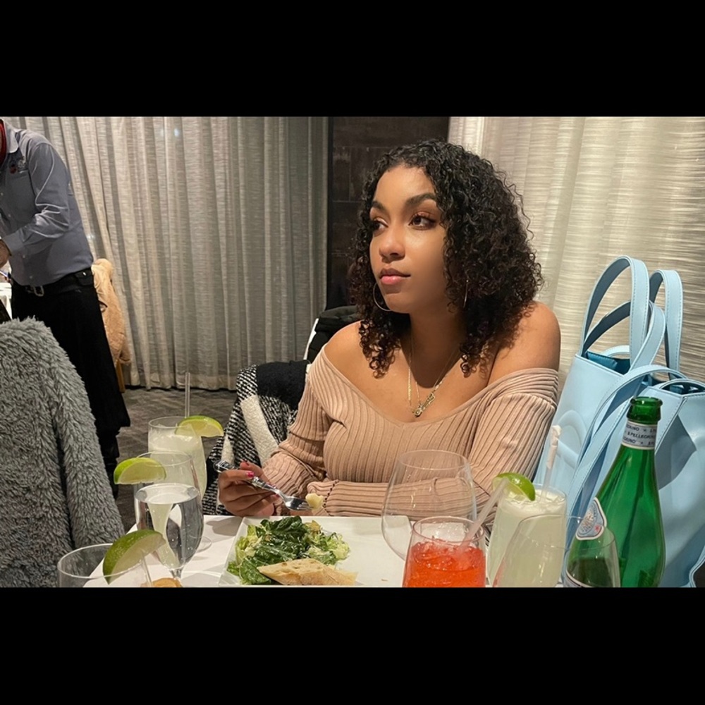 Meet your Posher, Niayla